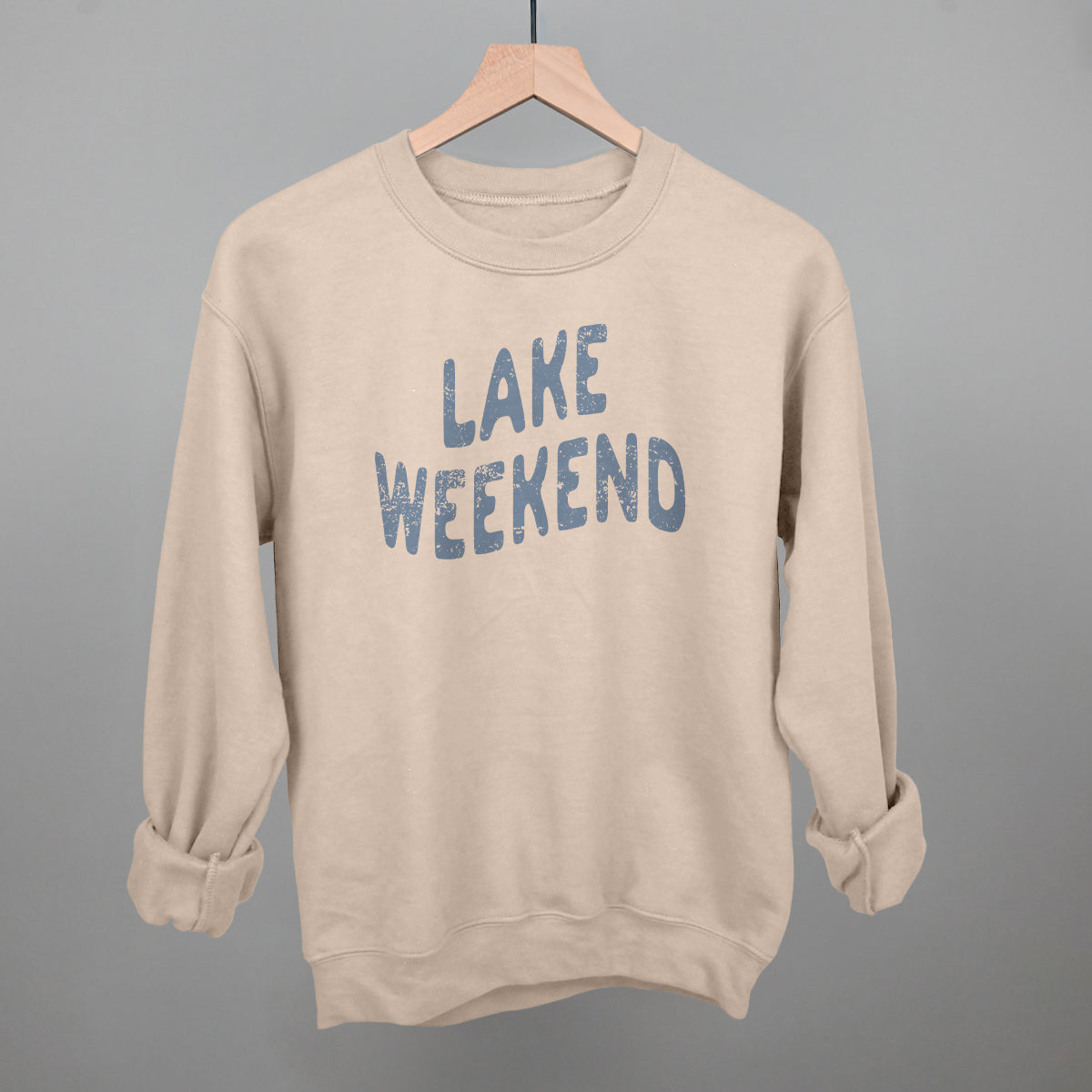 π Lake Weekend Distressed Collection