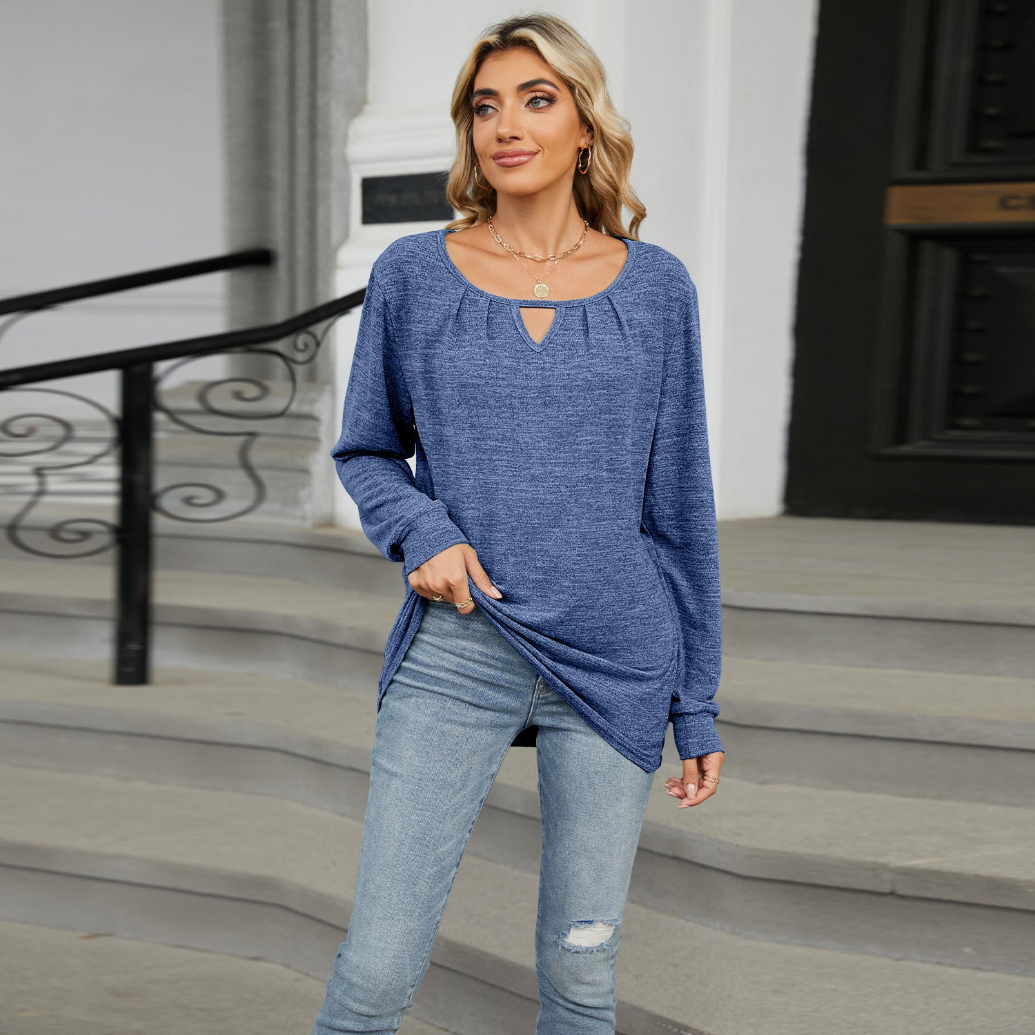 Green cotton cashmere pullover with soft keyhole neckline and long sleeves by Alabaster